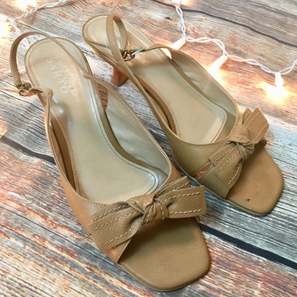 Franco Sarto Shoes - SOLD ❌ Franco Sarto | Bow Tan Slingback Kitten
